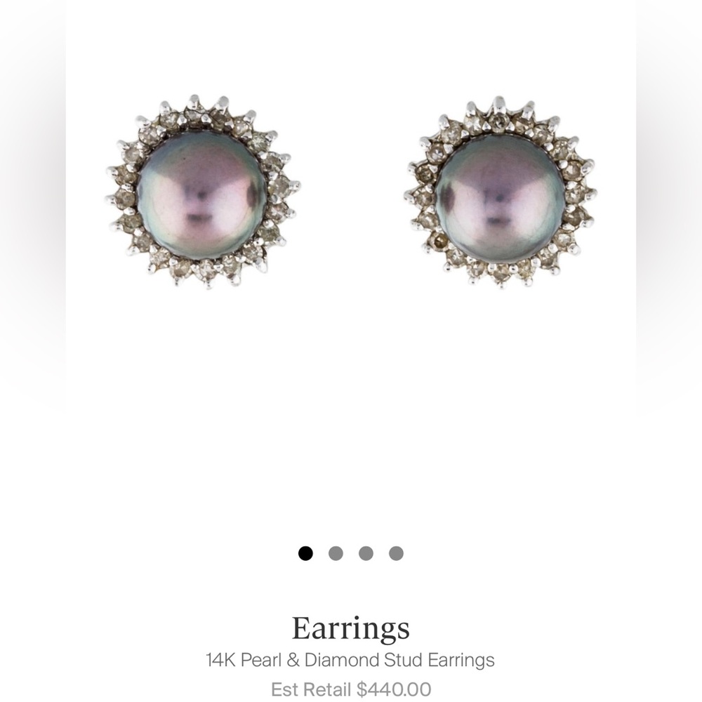 14K white gold stud earrings with 0.2 carats of single cut diamonds,